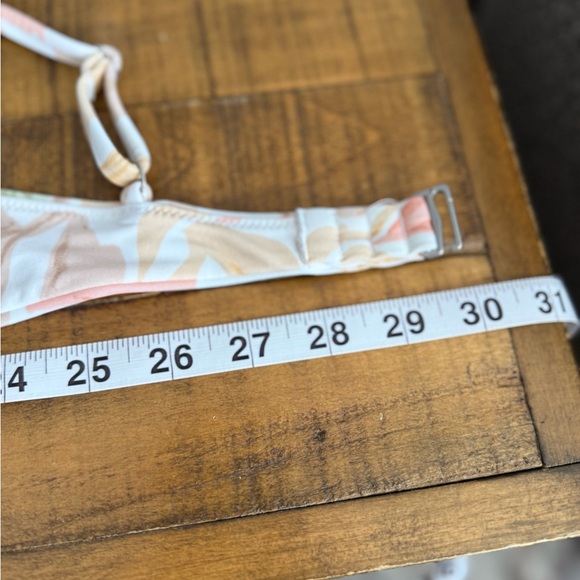 Asymmetrical Floral Bikini Top - Picture 5 of 6